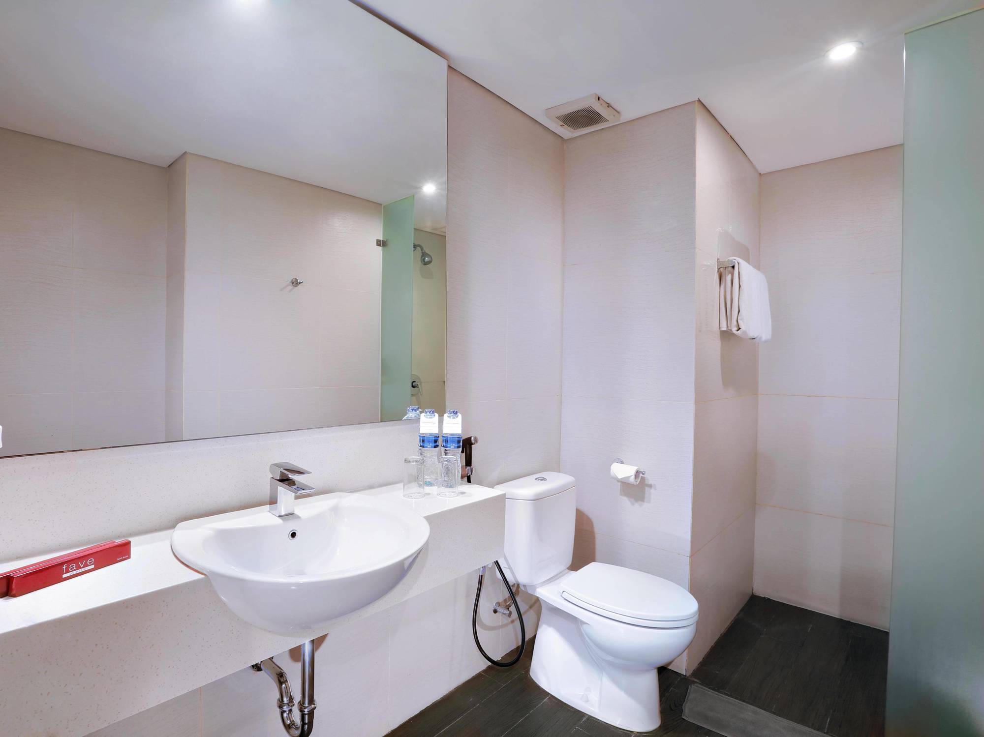 Favehotel Tanah Abang - Cideng Yakarta Exterior foto